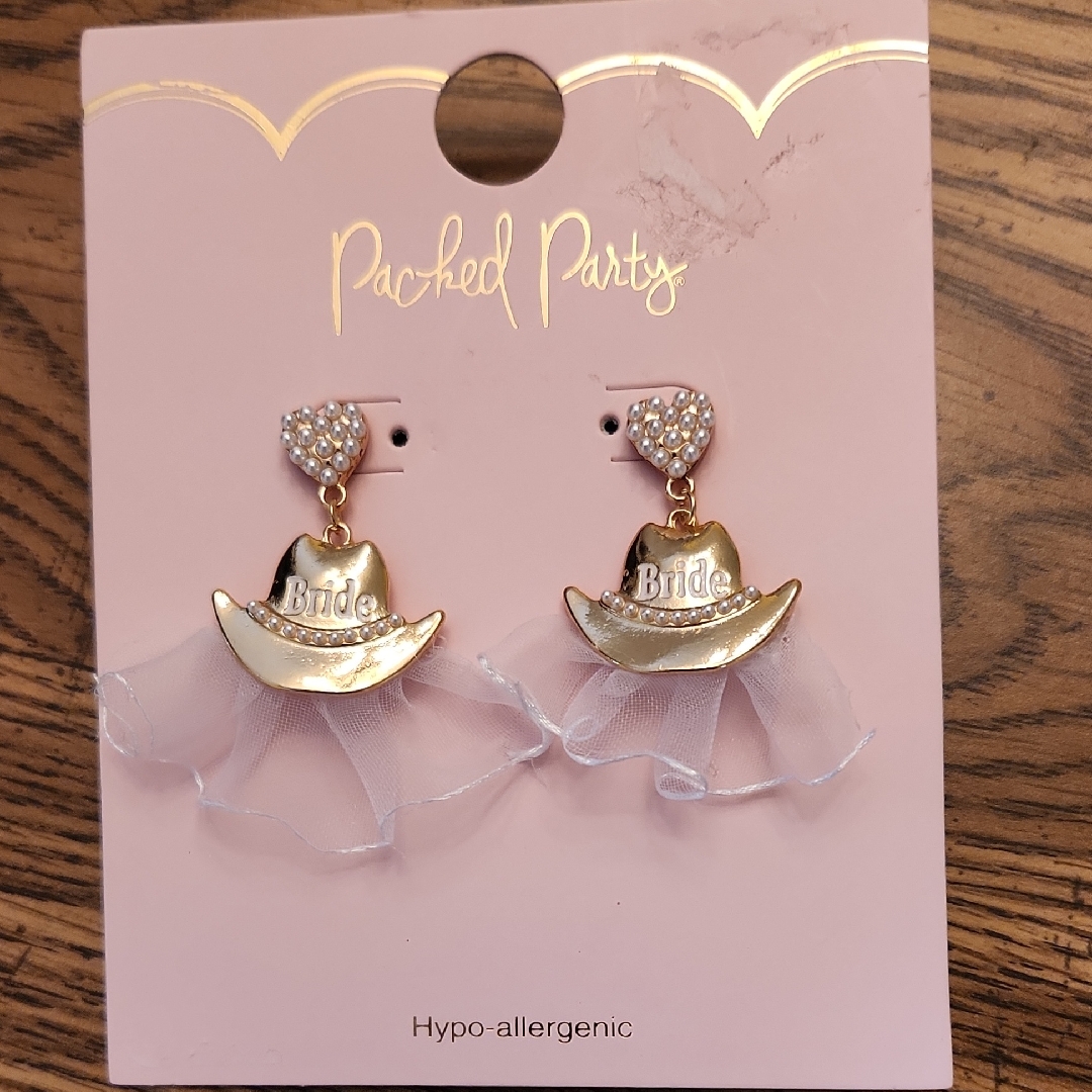 Nwot Packed Party Gold Bridal Cowgirl Earrings